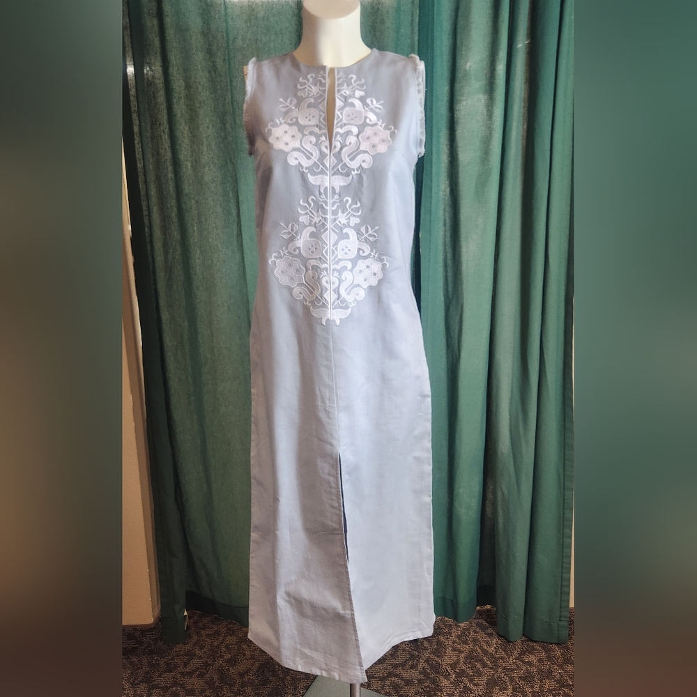 XS Embroidered Maxi Dress w/ Slit in Front